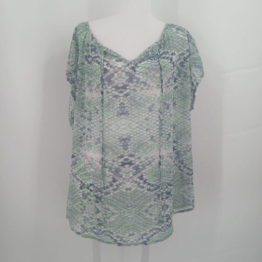 womens cabi size large blue and green snakeskin pattern short sleeve flowy top